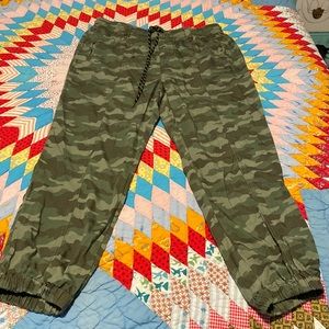 Knox Rose Large Camo Joggers